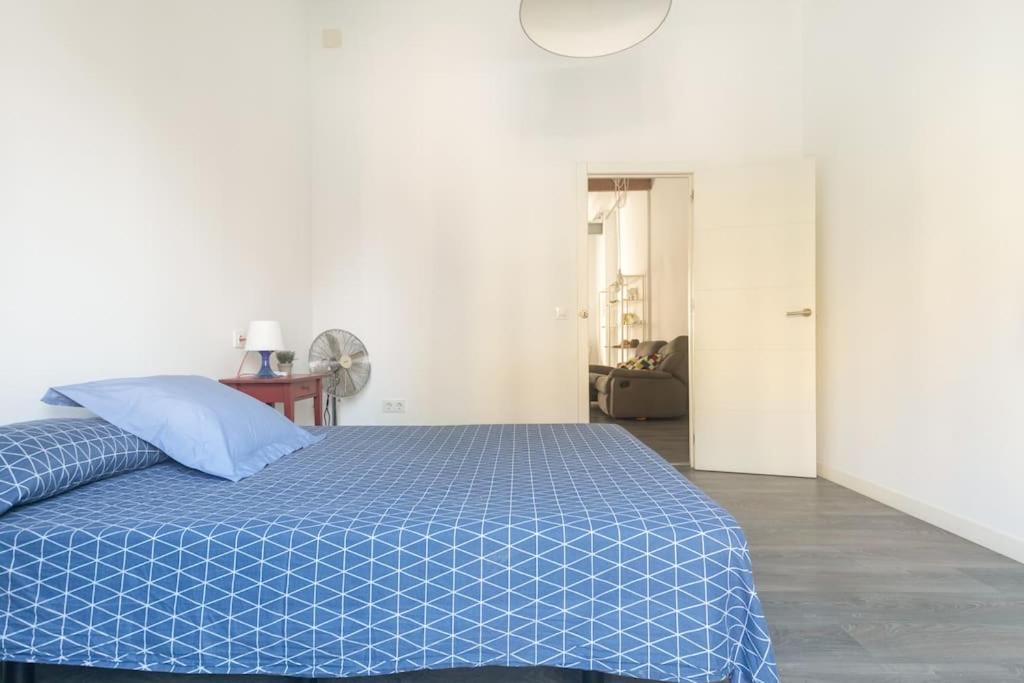 120 Sqm Loft-Style Apartment Beach Royal Marina Valencia Kültér fotó