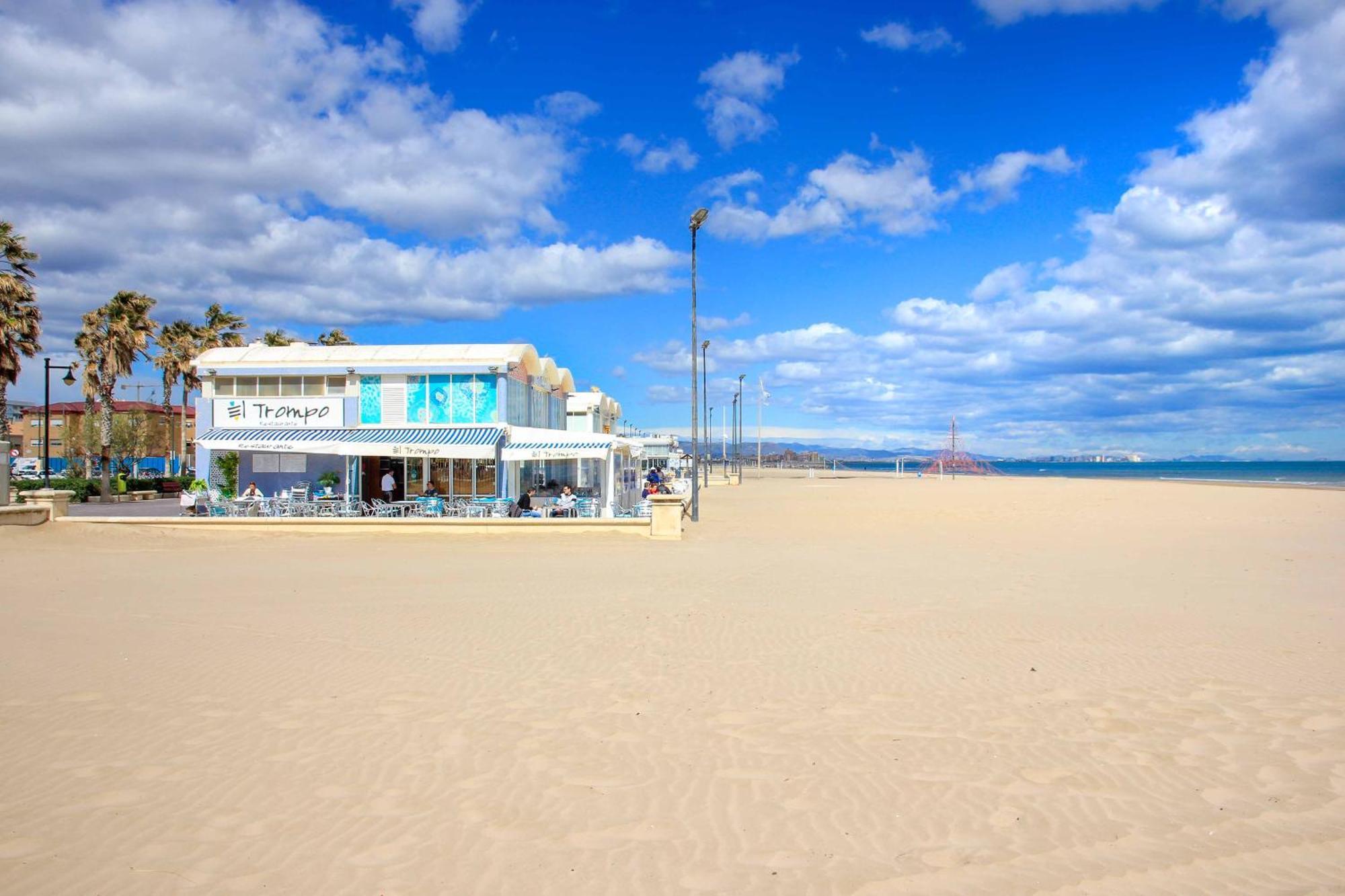 120 Sqm Loft-Style Apartment Beach Royal Marina Valencia Kültér fotó